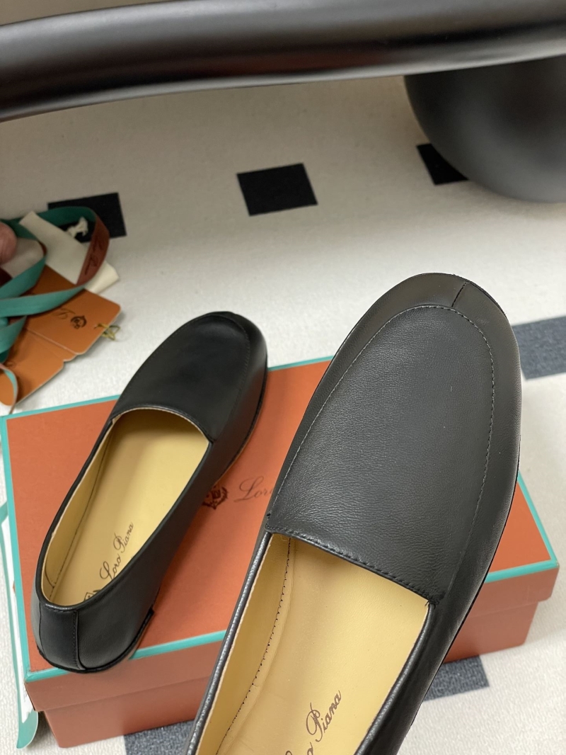 L0r0 P1ana loafers